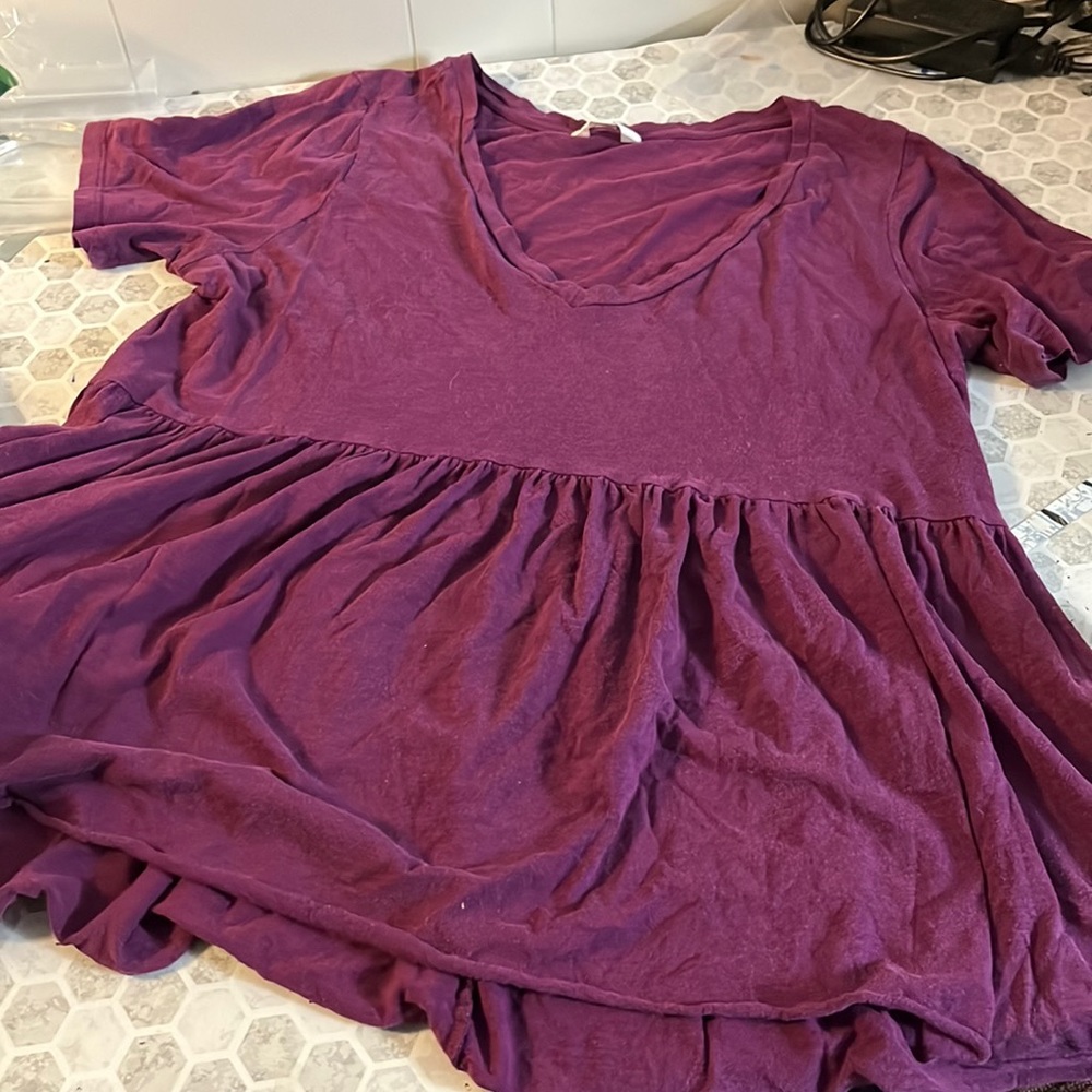 Terra & Sky 0X Burgundy Short Sleeve V Neck Blouse